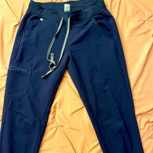 Zamora jogger scrub pants in regular/small